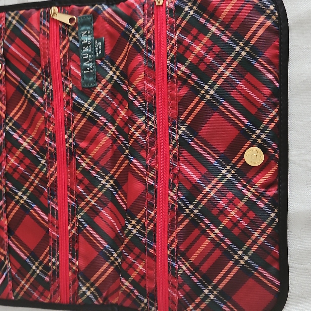 Ralph Lauren Velvet Jewelry Clutch. - Picture 7 of 10